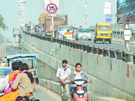 The city needs flyover
